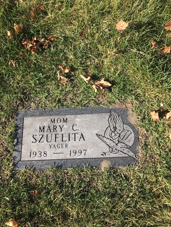 Mary Czilli Szuflita gravestone, Class of 1956