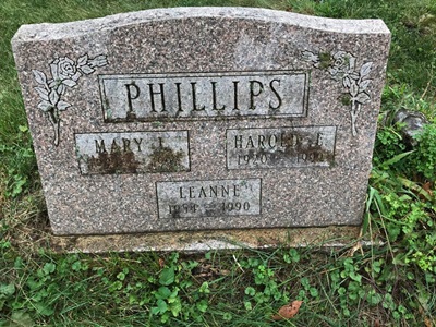 Mary Lou Green gravestone, Class of 1940