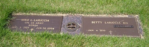 Mike Lariccia gravestone, Class of 1945