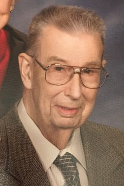 Nicholas Holzmer obit pic, Class of 1943