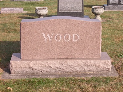 Olive Wood gravestone, Class of 1913