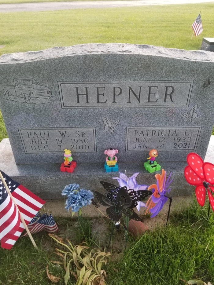 Paul Hepner gravestone, Class of 1948