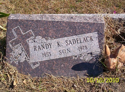 Randy Sadelack gravestone, Class of 1974