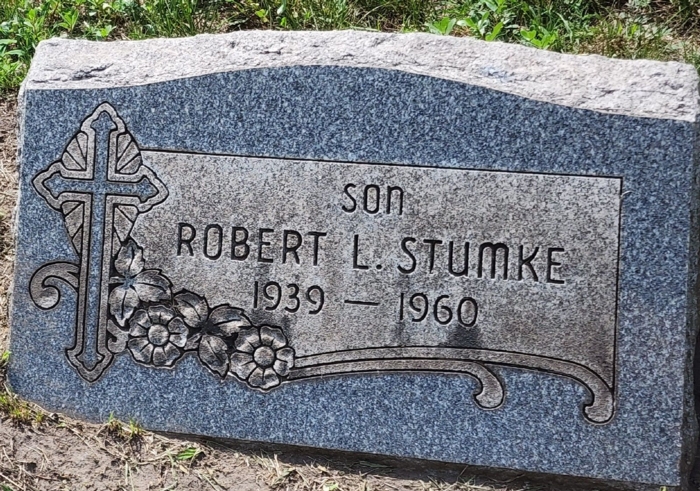 Robert (B0b) Stumke gravestone, Class of 1957