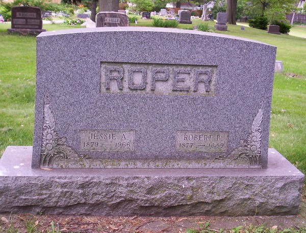 Robert Roper gravestone, Class of 1895