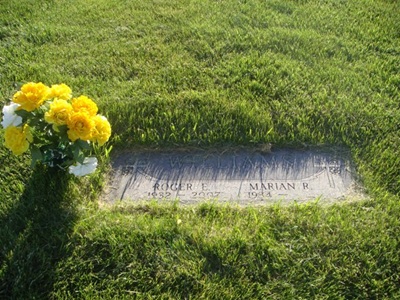 Roger Williams gravestone, Class of 1950