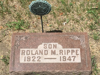 Roland Rippe gravestone, Class of 1939