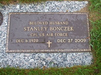 Stanley Bonczek gravestone, Class of 1940