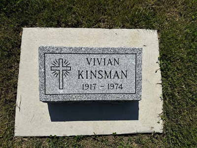 Vivian Smaling Kinsman gravestone, Class of 1935