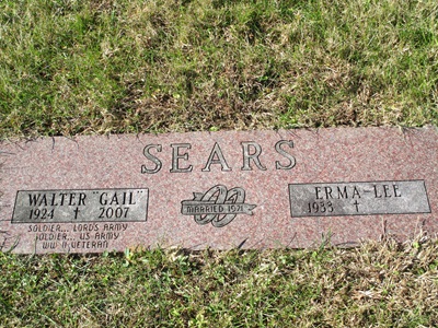 Walter Gail Sears gravestone, Class of 1943