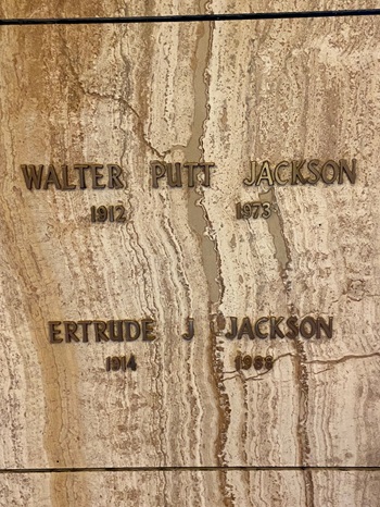 Walter Jackson gravestone, Class of 1932