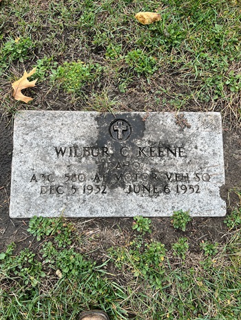 Wilbur Keene gravestone, Class of 1951