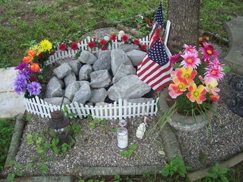Williwm Bill Black gravestone, Class of 1986